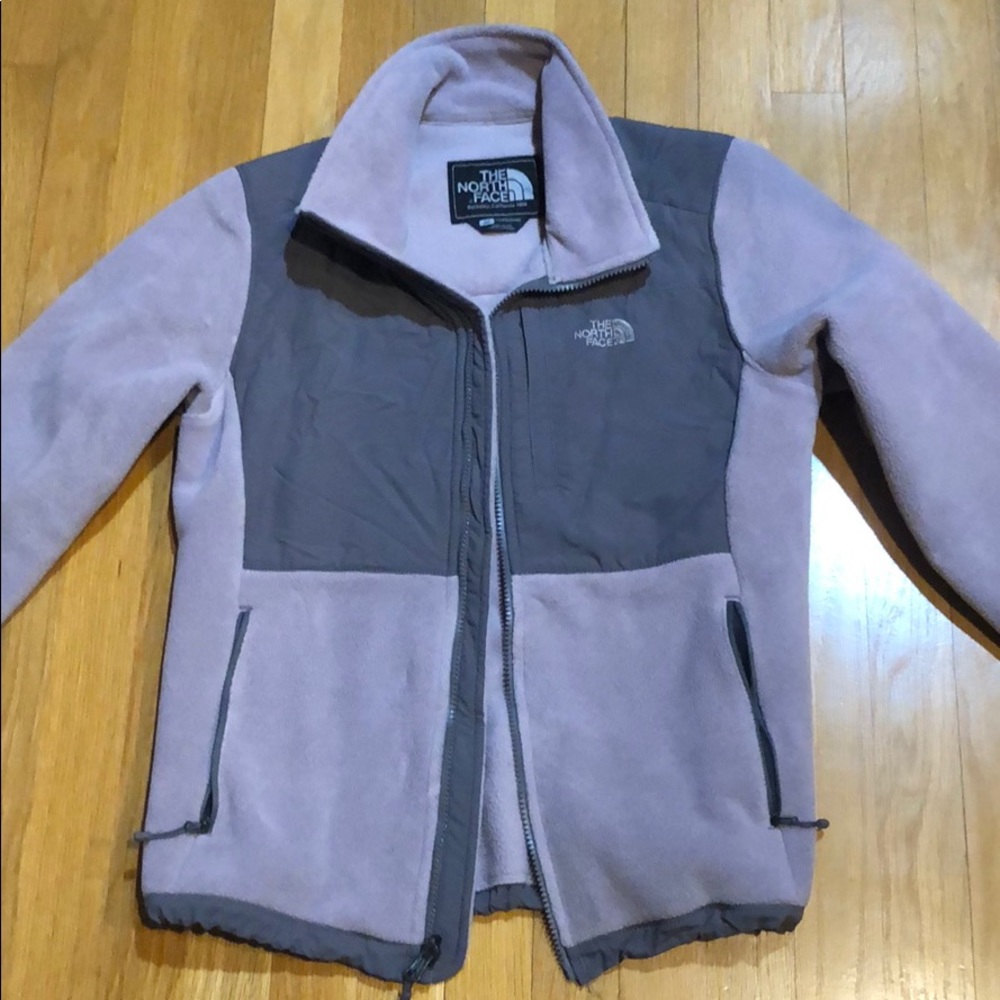 Women’s north face Denali jacket small gray/mauve